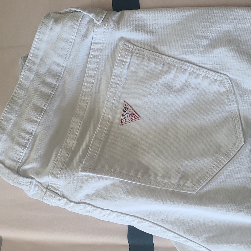 Guess white capris jeans